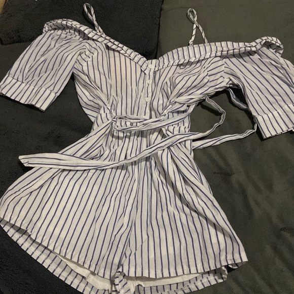 Woman’s stylish top size M - Picture 7 of 8